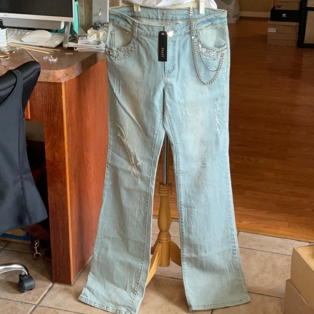 King Ranch Shop STYLE New York Paris Embellished Jeans Size 4, NWT